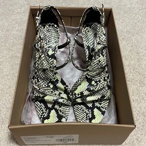 Jessica Simpson Omyra Strappy Sandals Lime Glitter Boa Print Size 6.5